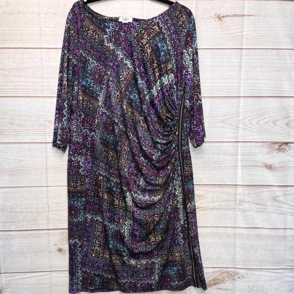 Cato Woman Dress Size 22/24W Purple Abstract Print Ruched Side Chain Accent Midi